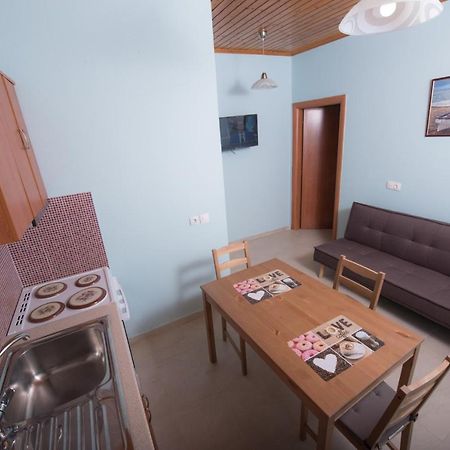 Hotel Πέτρινο Σπίτι Lazaráta Esterno foto