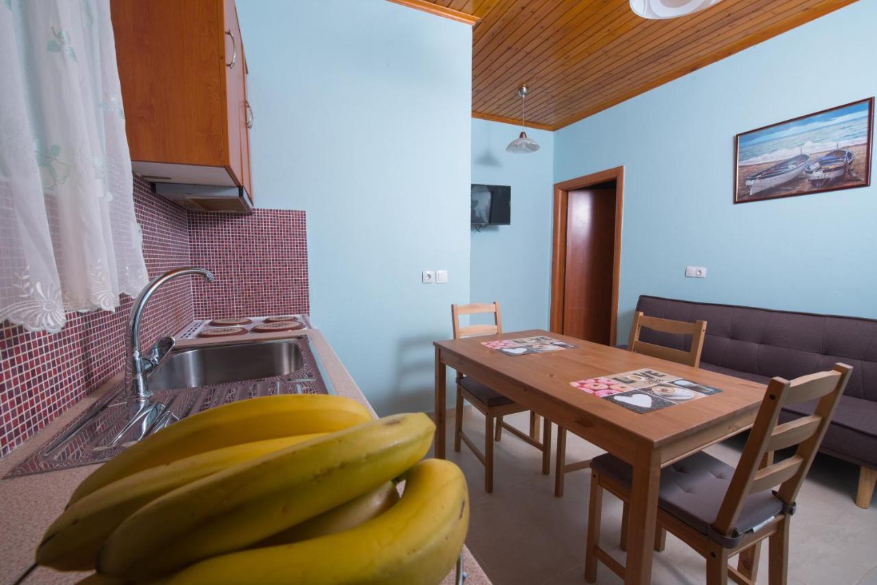 Hotel Πέτρινο Σπίτι Lazaráta Esterno foto